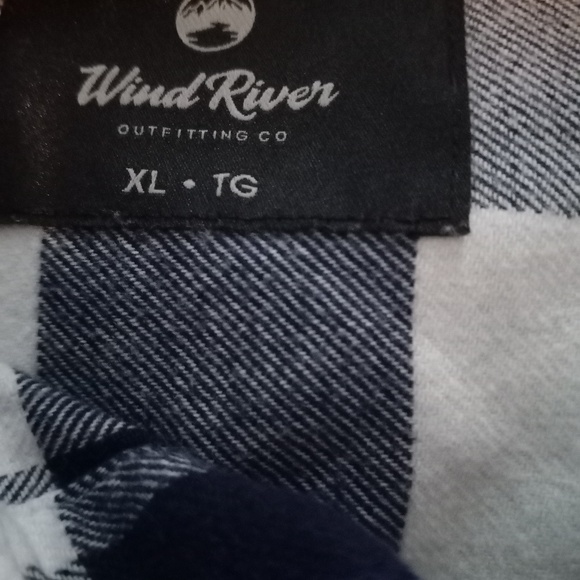 Wind River Women's Flannel Shirt SZ XL - Picture 3 of 5